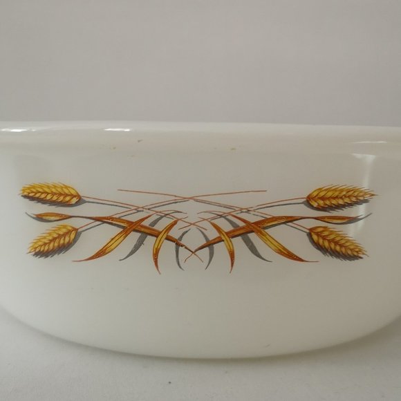 Vintage Fire King Anchor Hocking Casserole Dish 2Q Mid-century Modern Wheat - Picture 4 of 5